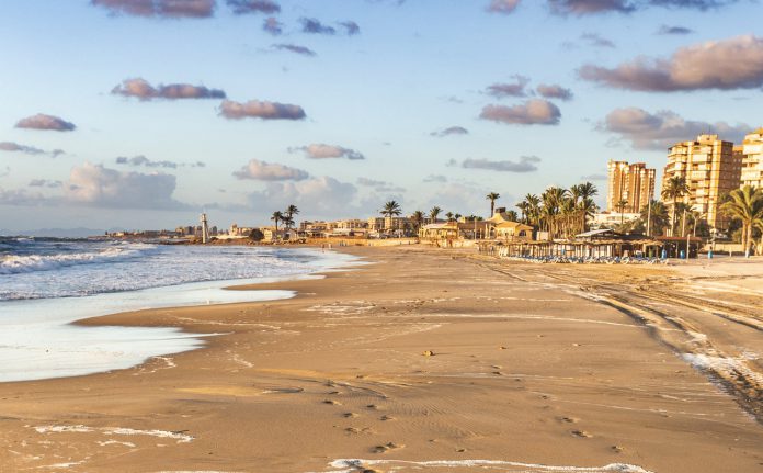What´s the weather like in Campoamor in December